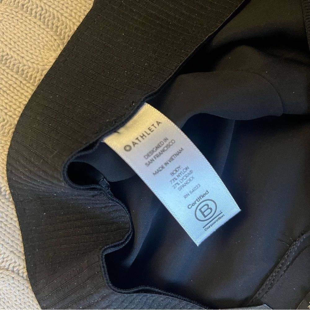Athleta Women’s Black Mercurial Crop Pant Sz XS Petite - Picture 5 of 13